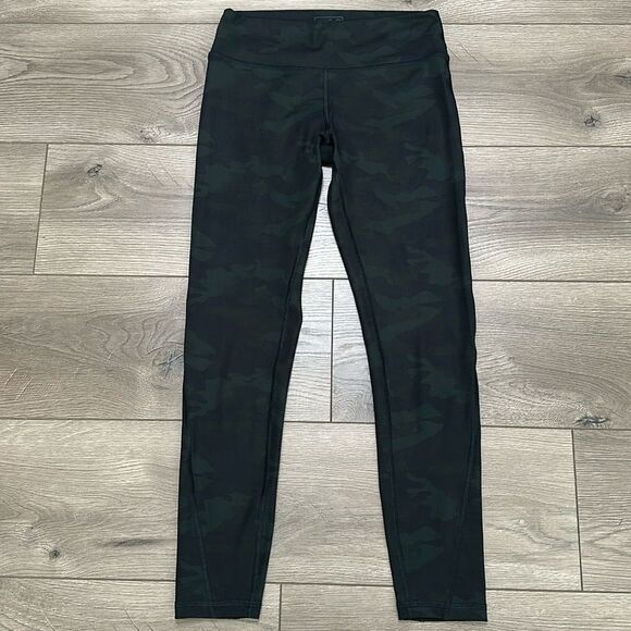 Fleo Apex Silky Silk High Rise Green Camo Leggings Size Medium - Picture 4 of 10